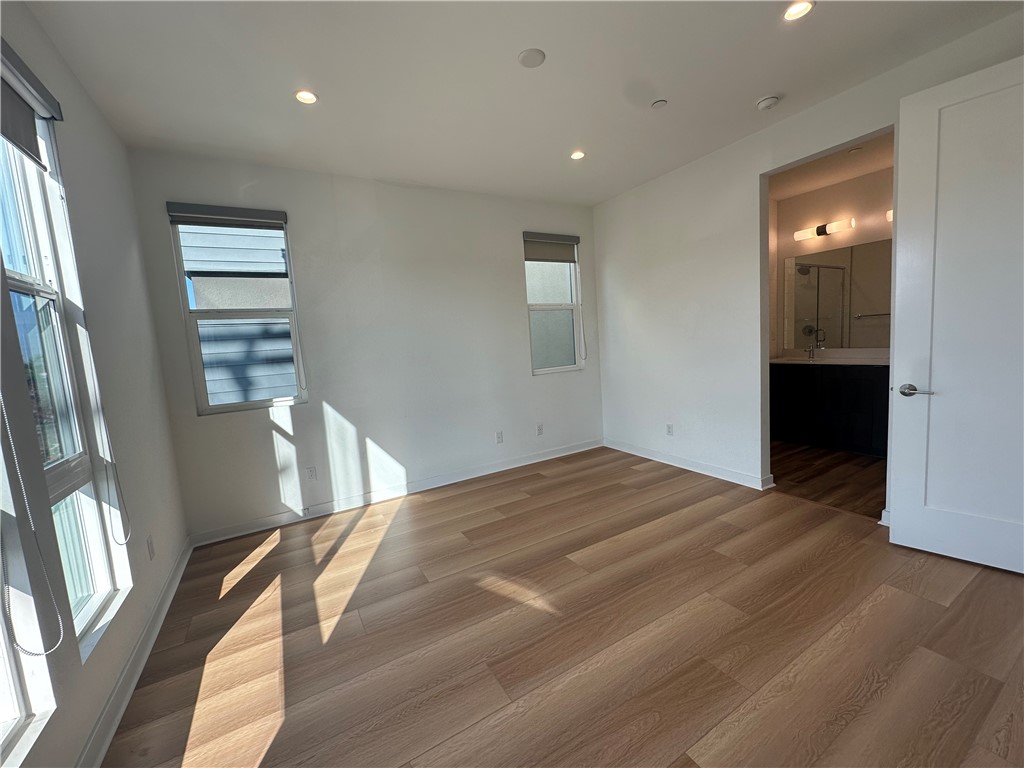 1654 Pomona Ave Avenue