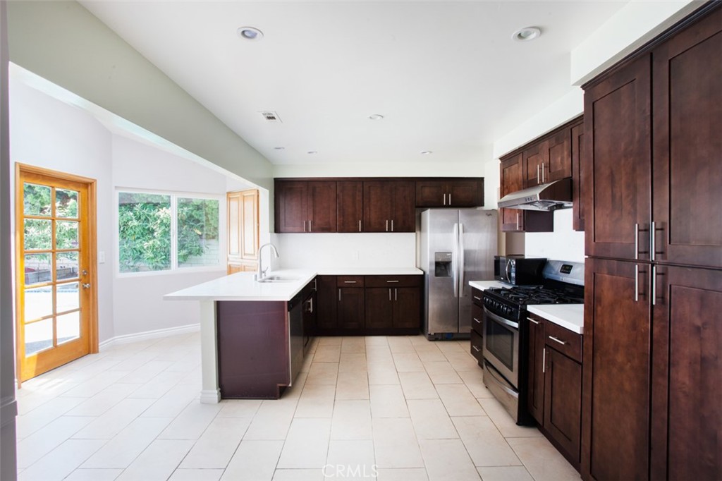 5111 Harcum Lane