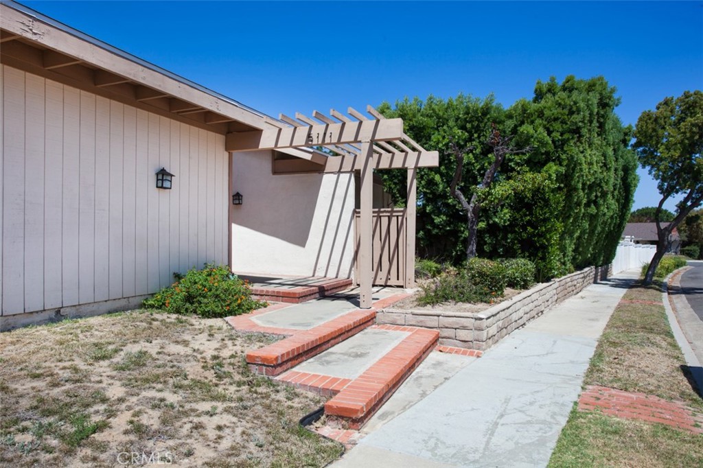 5111 Harcum Lane