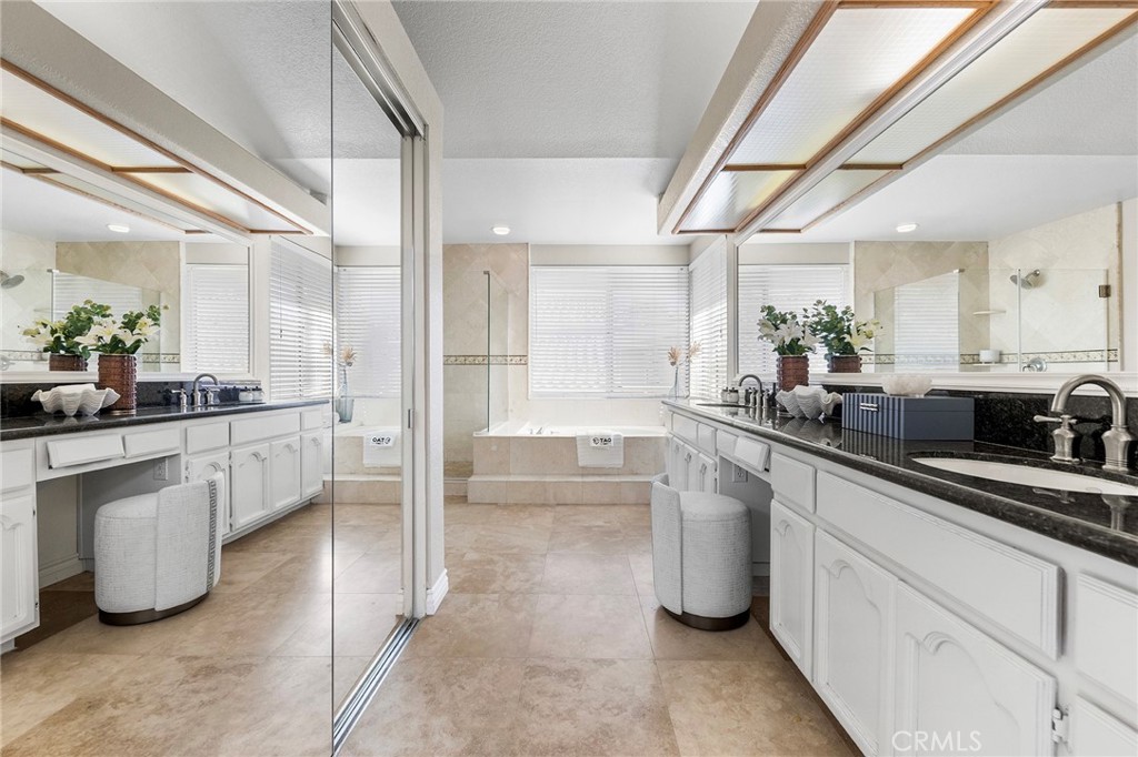 13931 Ravenwood Drive