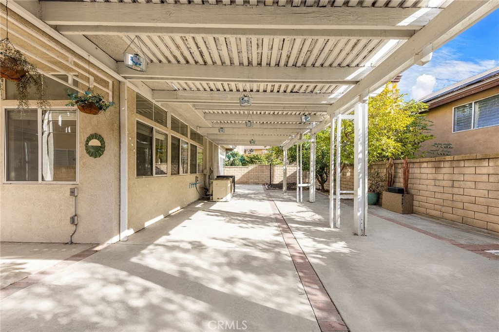 13931 Ravenwood Drive