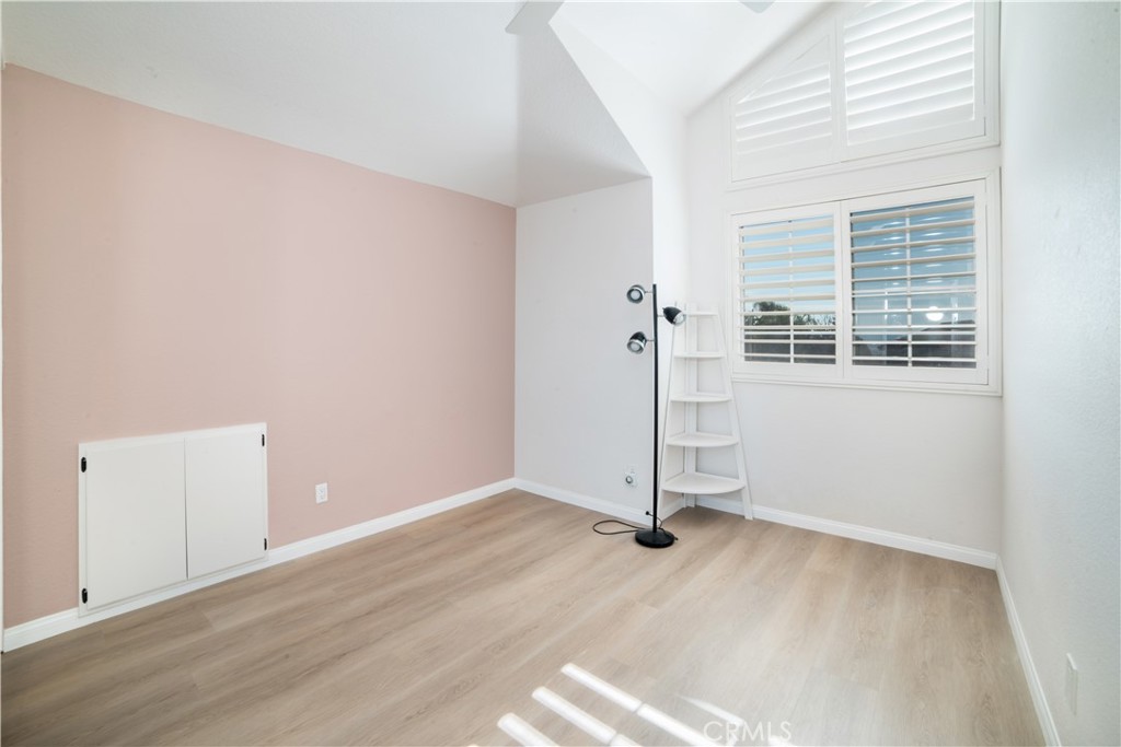 21003 Stoddard Wells Road