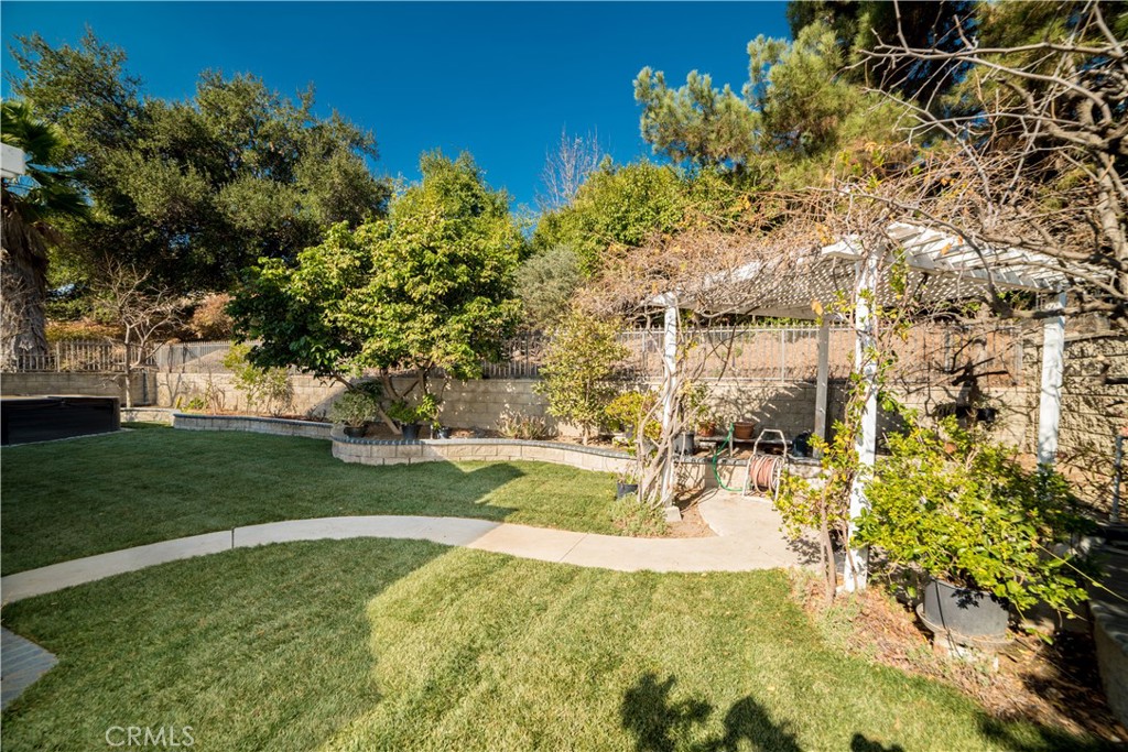 21003 Stoddard Wells Road