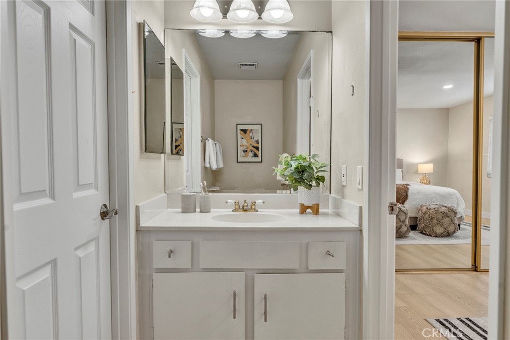 1120 Cleghorn Drive F