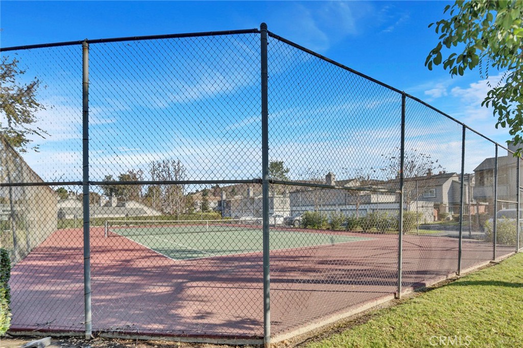 1120 Cleghorn Drive F