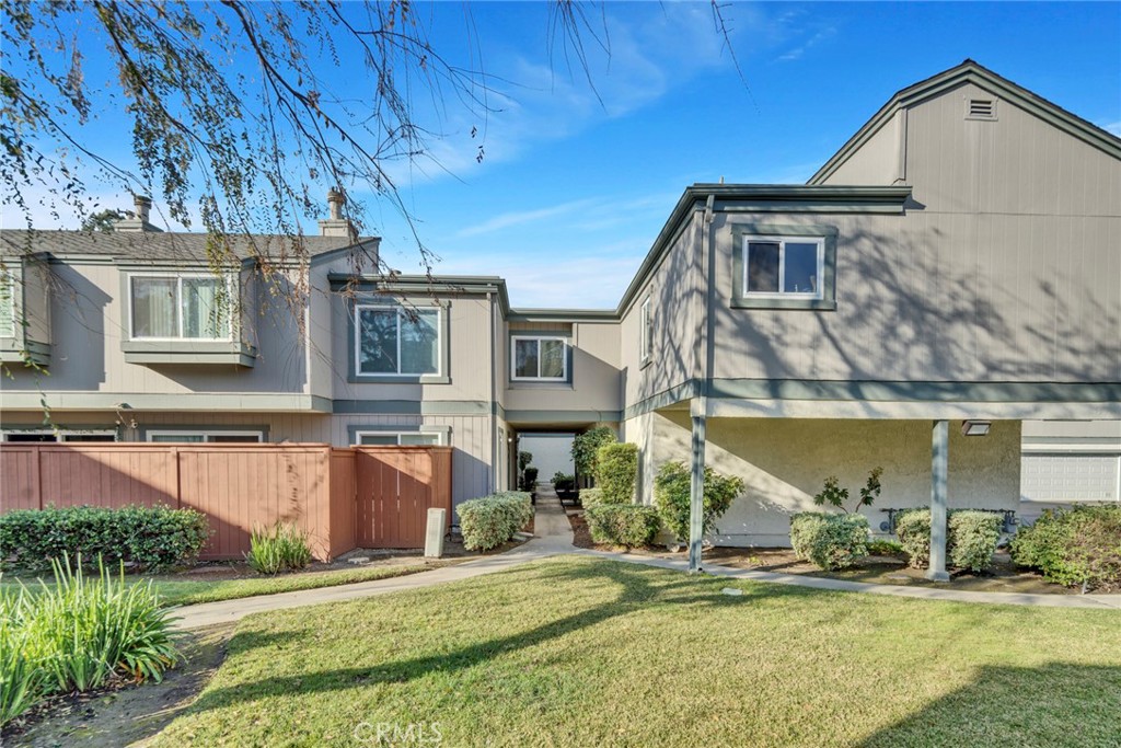 1120 Cleghorn Drive F