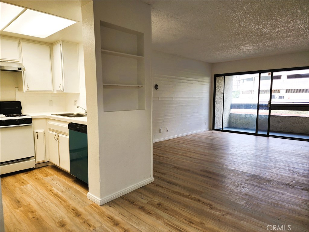 600 W 3rd Street A306