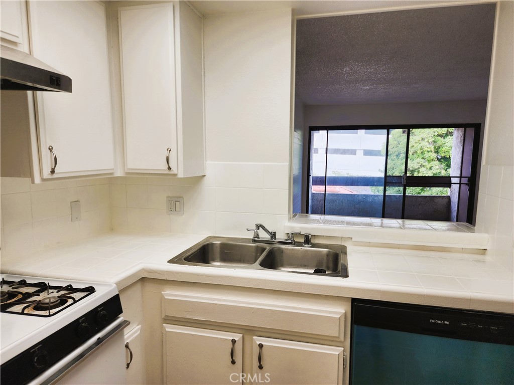 600 W 3rd Street A306