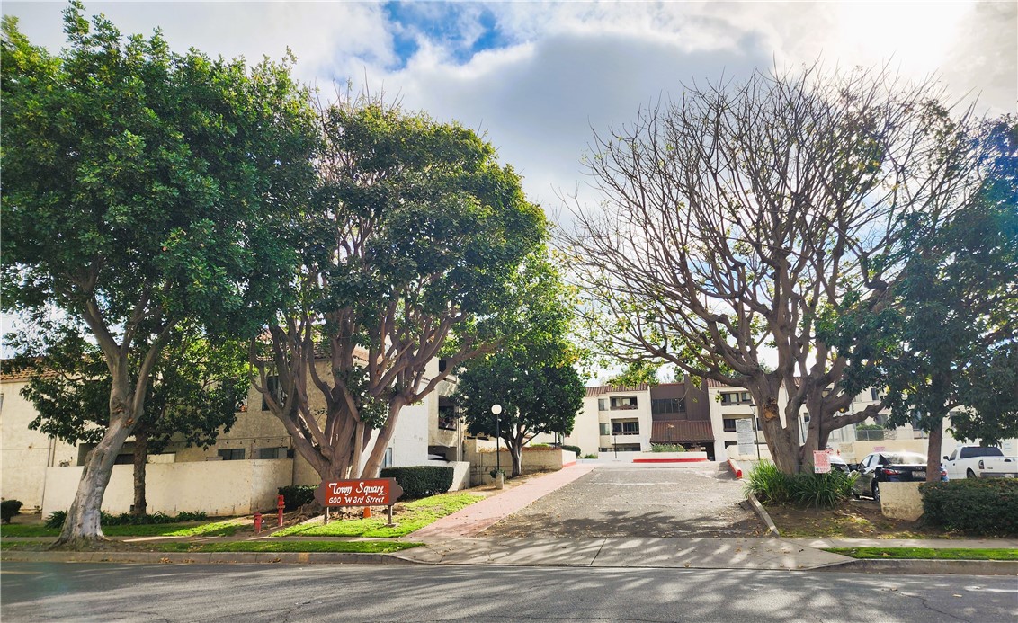 600 W 3rd Street A306