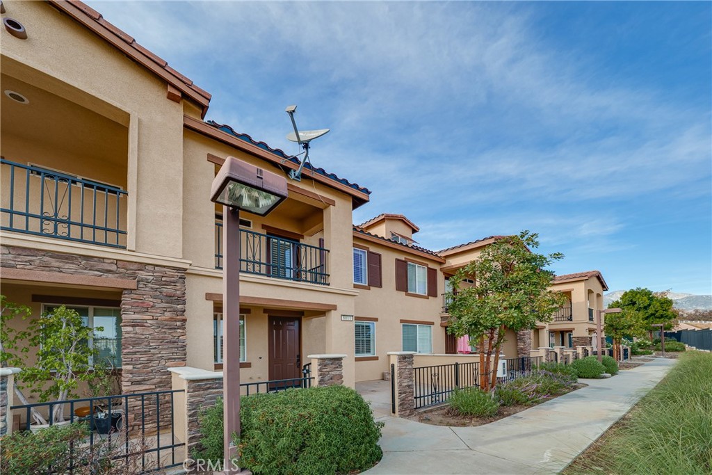 8011 City View Place