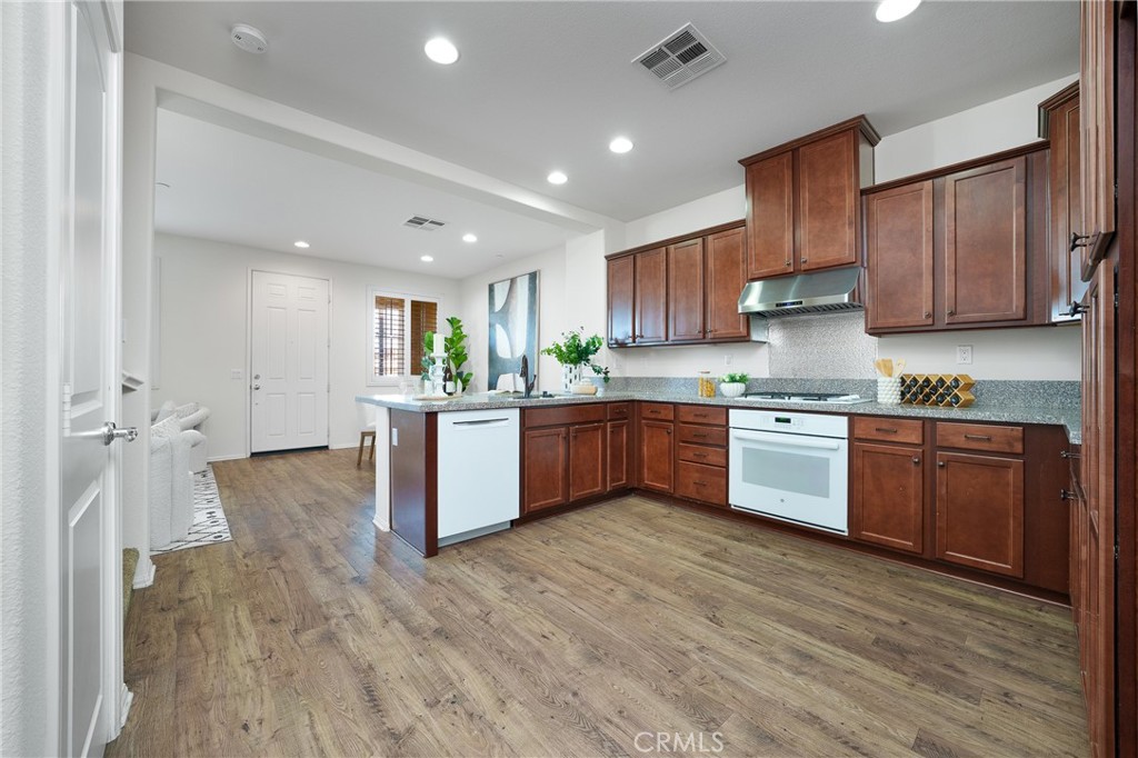 8011 City View Place