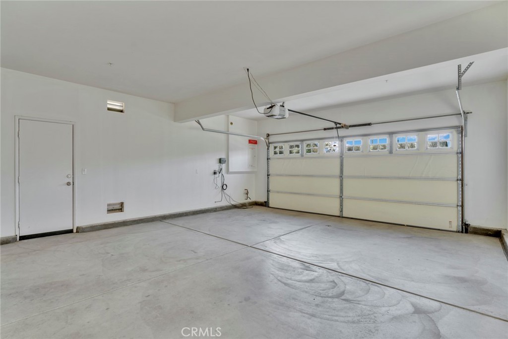 6846 Riverglen Court