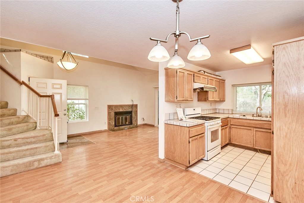 13148 Pinnacle Court