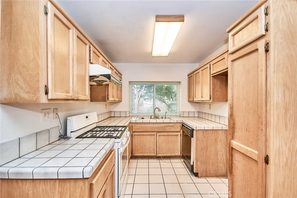 13148 Pinnacle Court