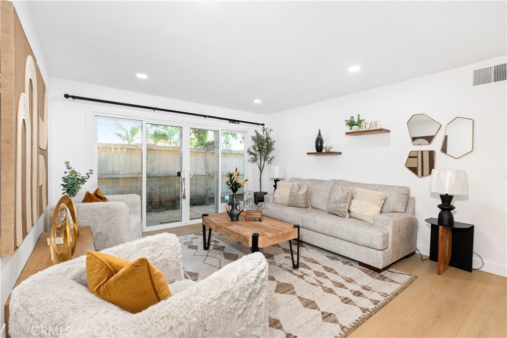1001 W Macarthur Boulevard 99