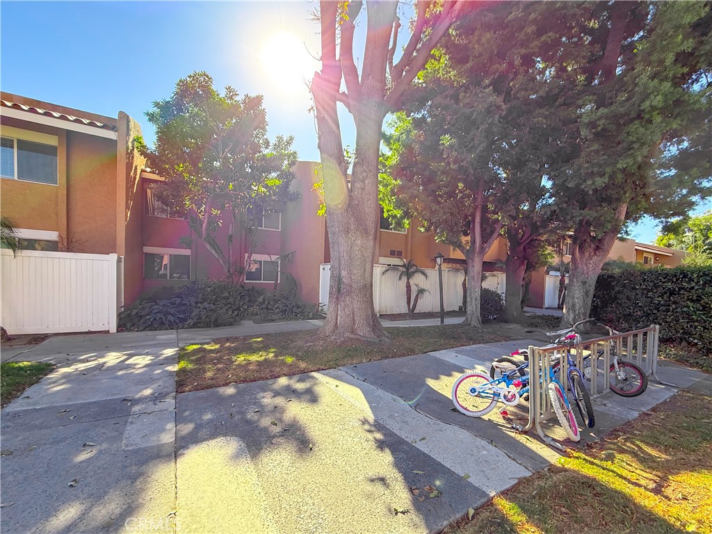 1001 W Macarthur Boulevard 99