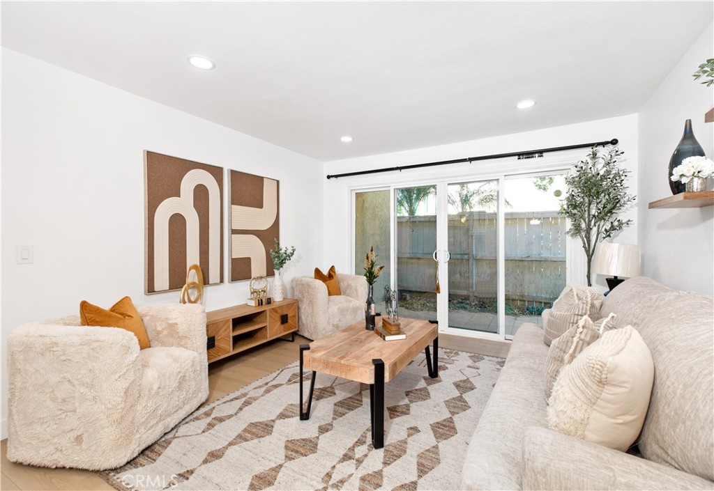 1001 W Macarthur Boulevard 99