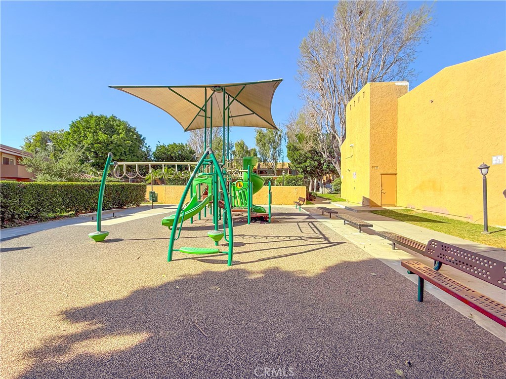 1001 W Macarthur Boulevard 99