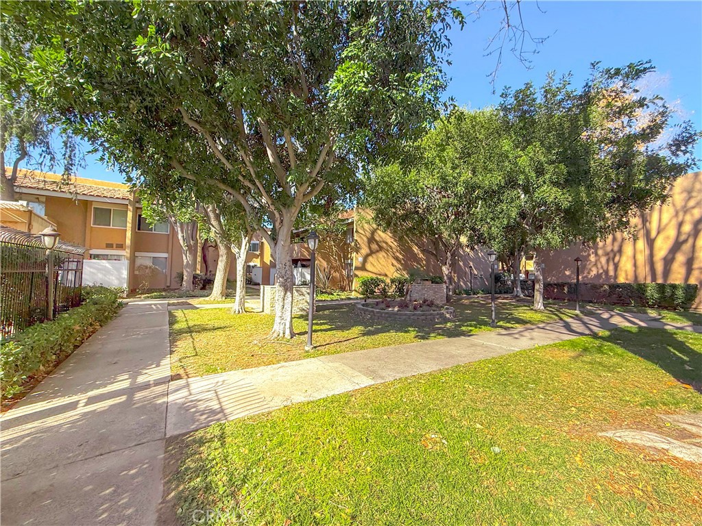 1001 W Macarthur Boulevard 99