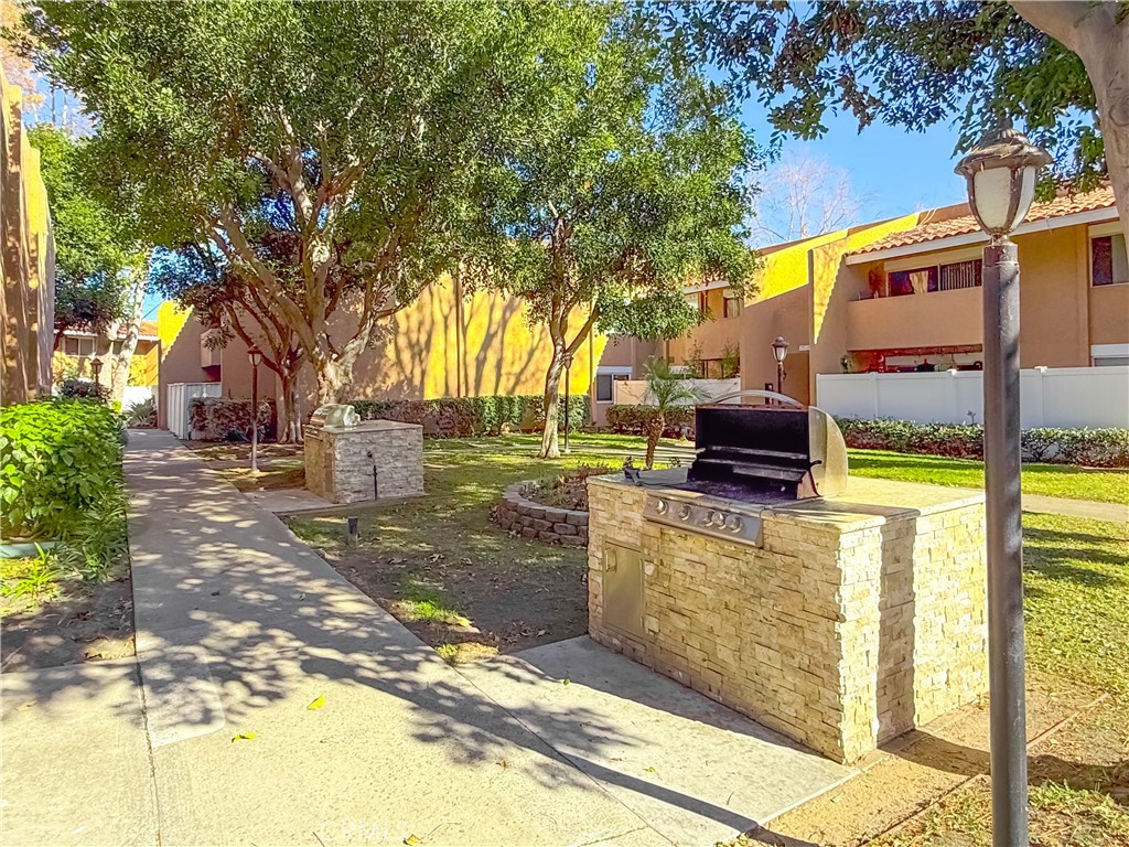 1001 W Macarthur Boulevard 99