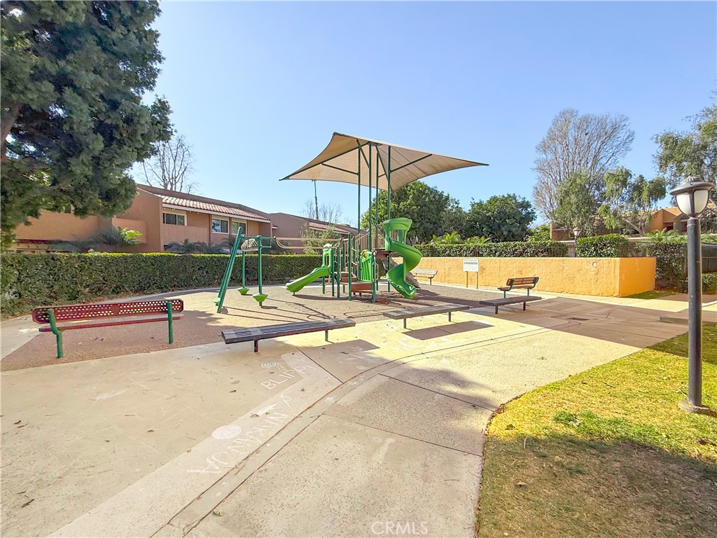 1001 W Macarthur Boulevard 99