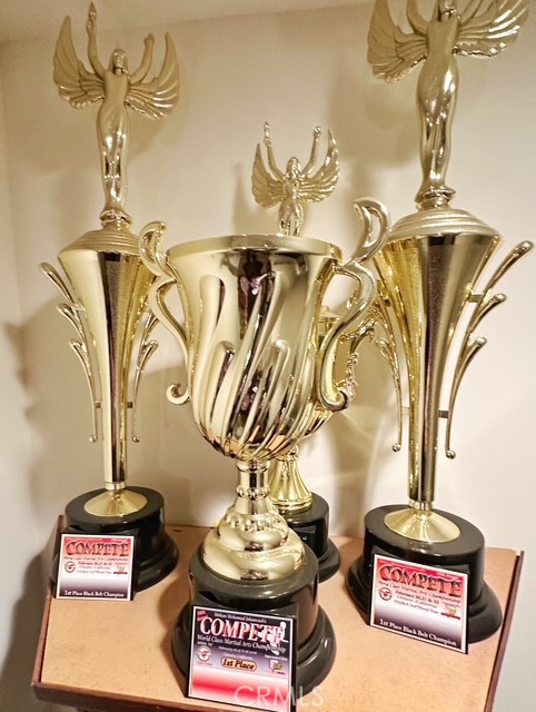 4541 Colfax Avenue 111