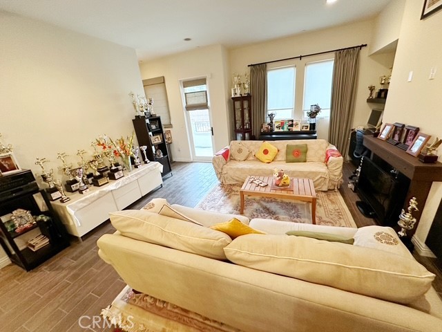 4541 Colfax Avenue 111