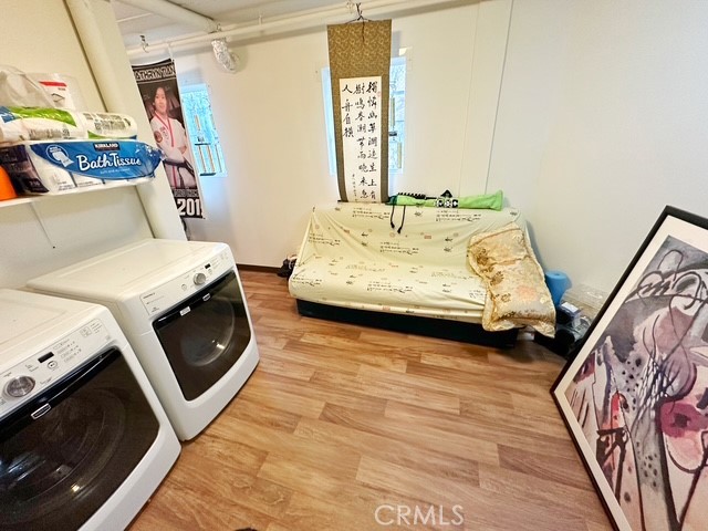 4541 Colfax Avenue 111