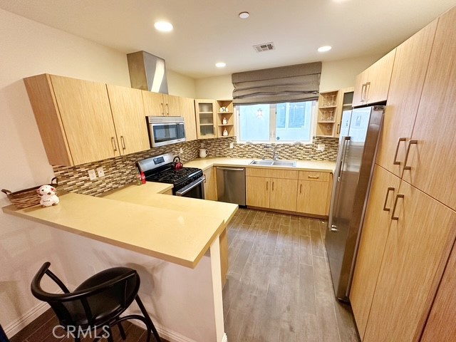 4541 Colfax Avenue 111