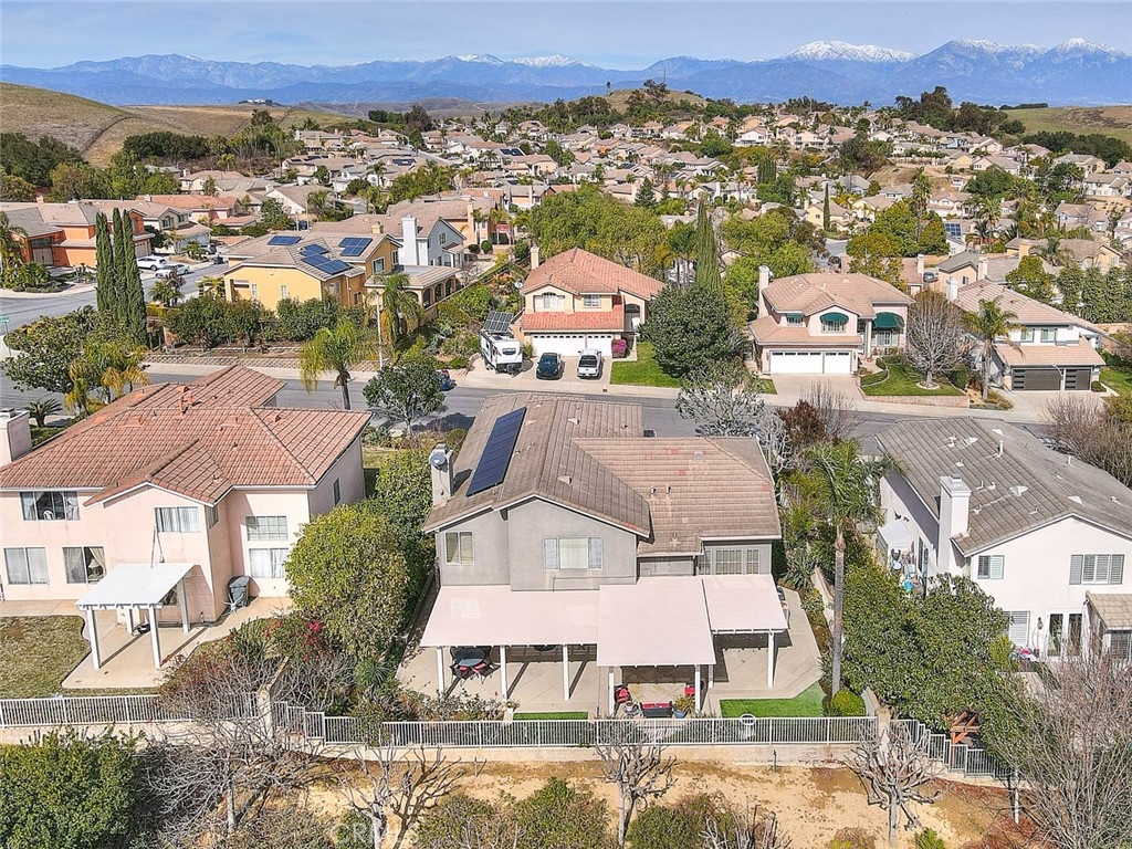 15047 Avenida Compadres