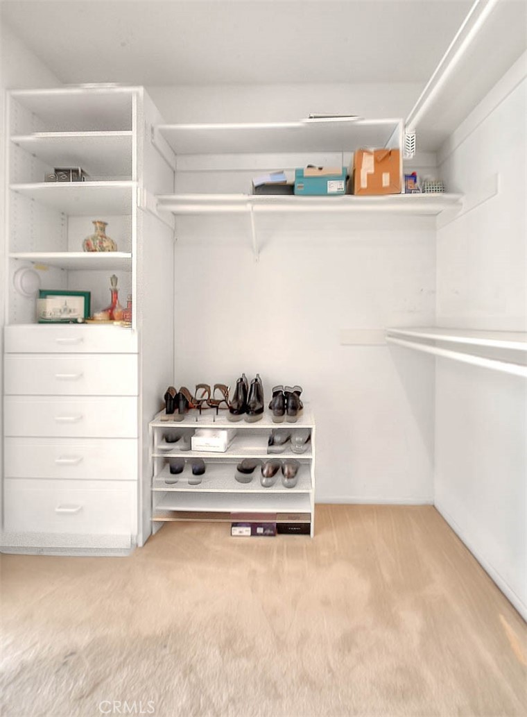 15047 Avenida Compadres