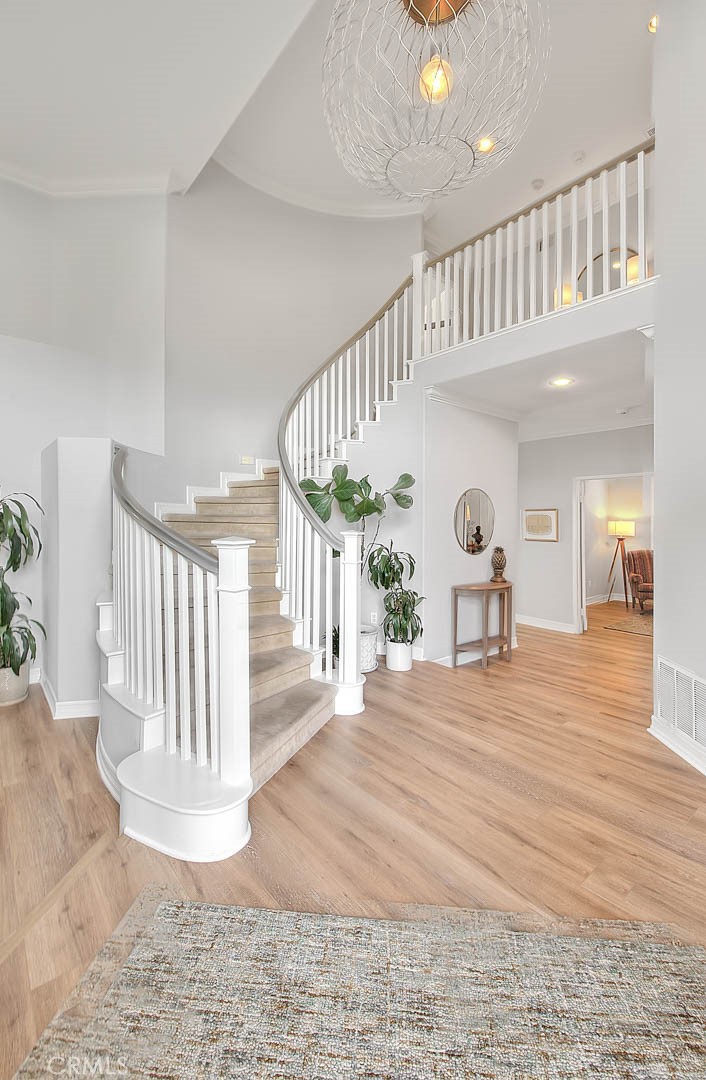 15047 Avenida Compadres