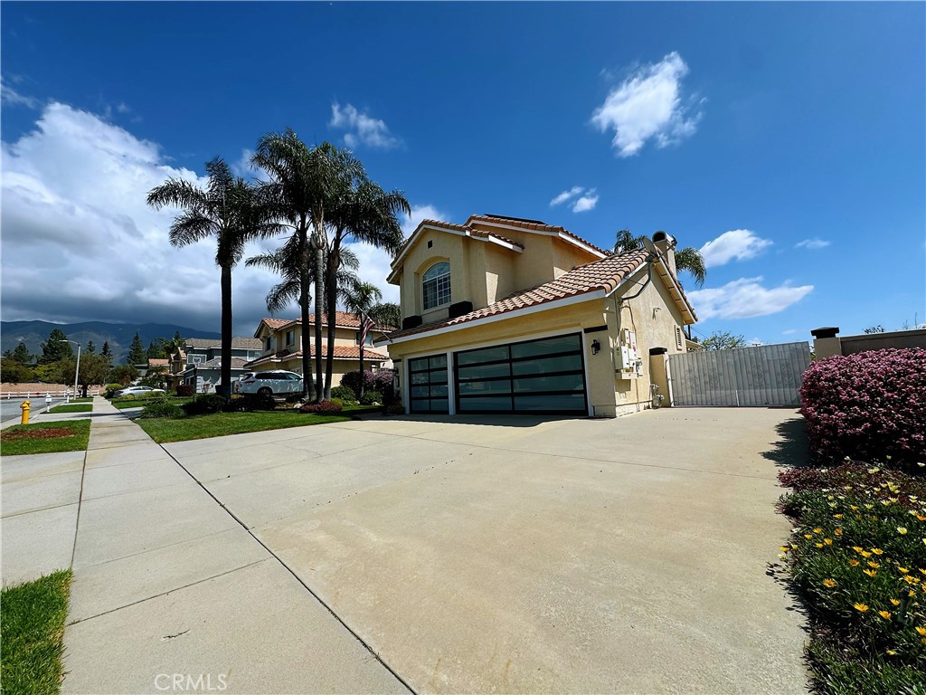 6789 Gilbert Place