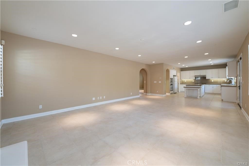 3955 E Callaway Drive