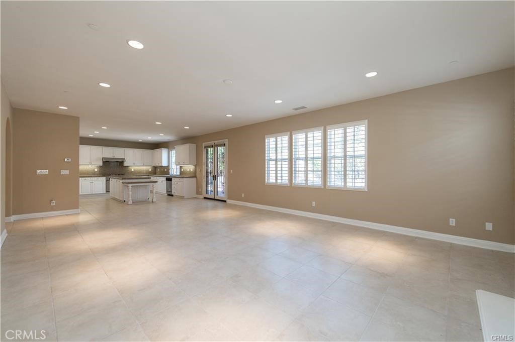 3955 E Callaway Drive