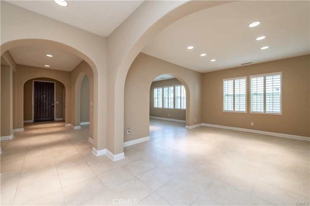 3955 E Callaway Drive