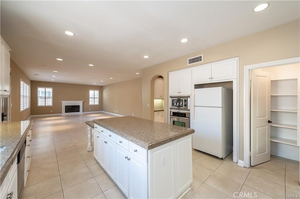 3955 E Callaway Drive