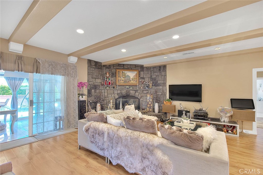 2049 Terrebonne Avenue