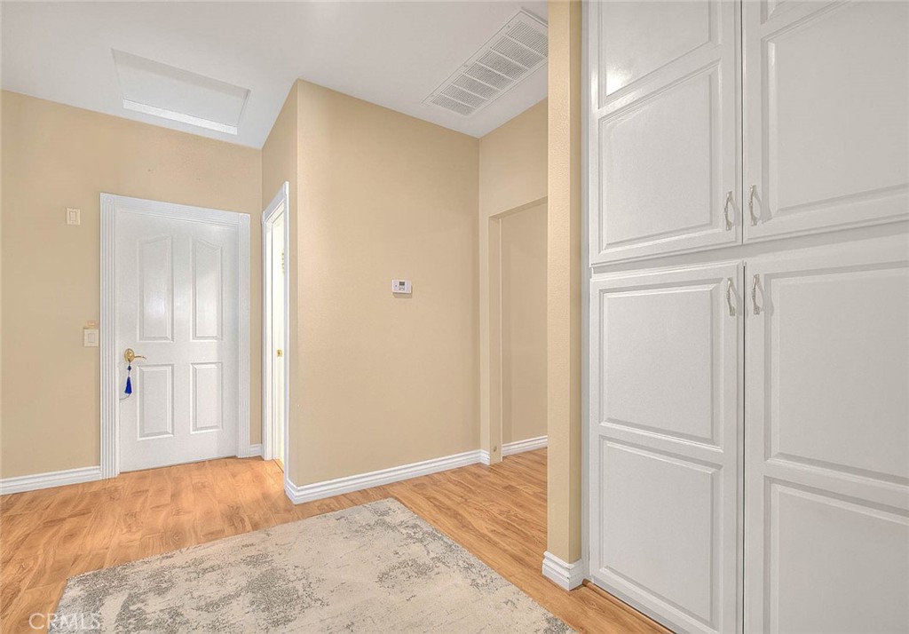 2049 Terrebonne Avenue