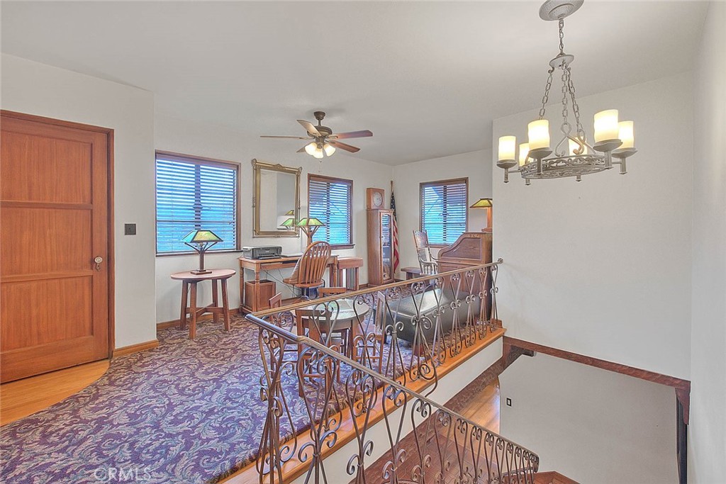 1276 Hillcrest Drive