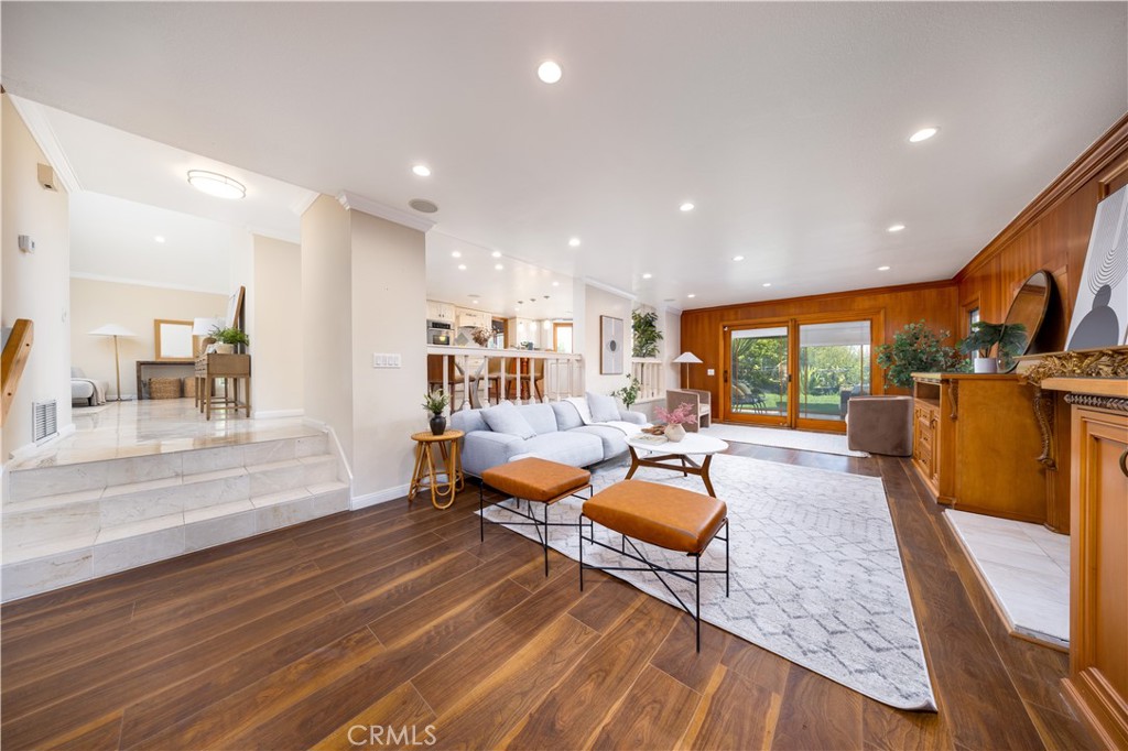 1523 Autumn Hill Road