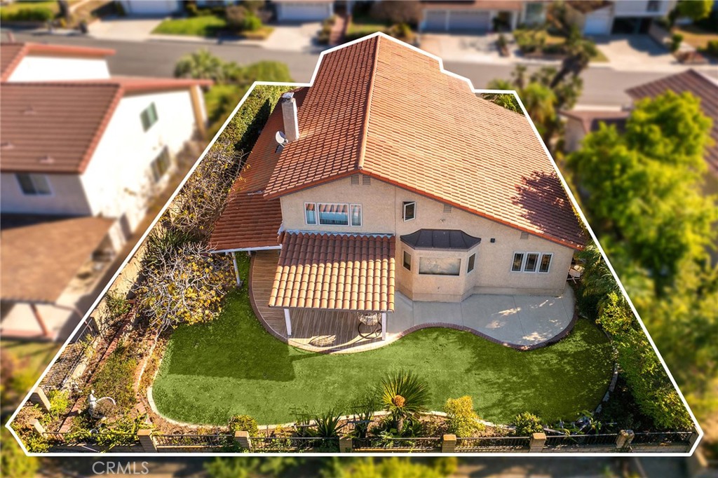 1523 Autumn Hill Road