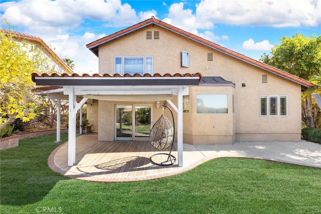 1523 Autumn Hill Road