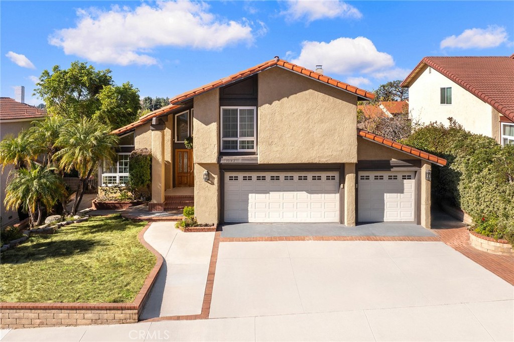 1523 Autumn Hill Road