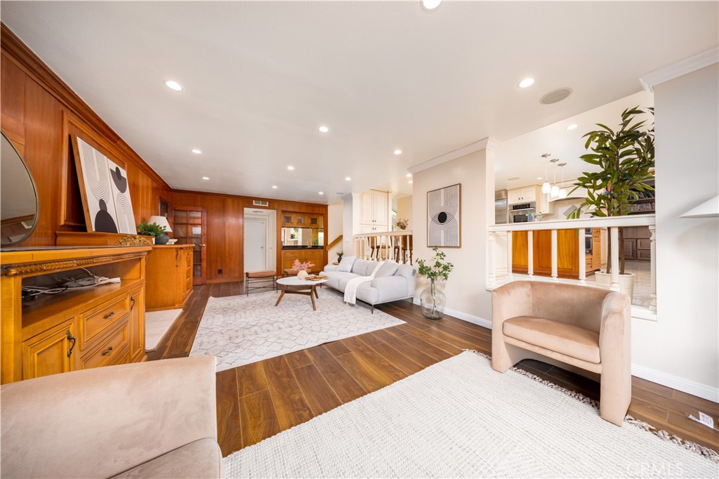 1523 Autumn Hill Road