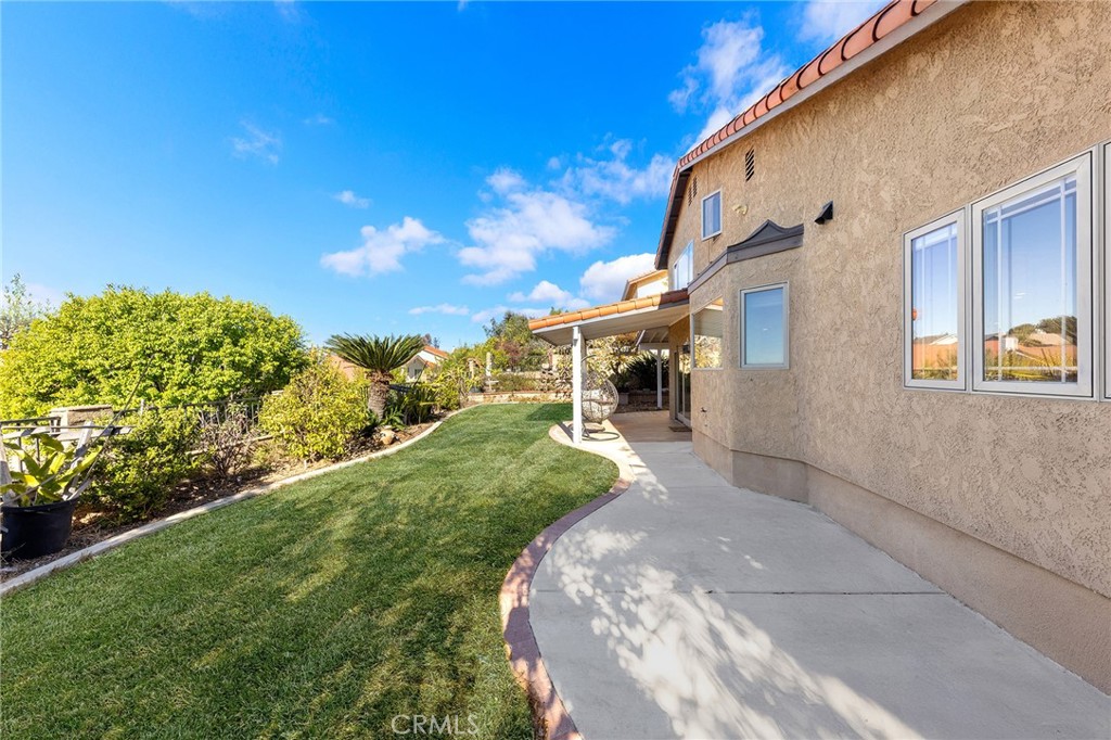 1523 Autumn Hill Road