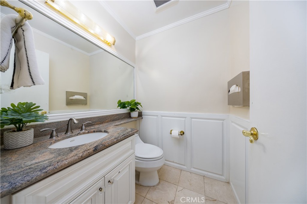 1523 Autumn Hill Road