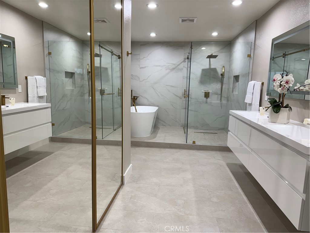 3302 Dolonita Avenue