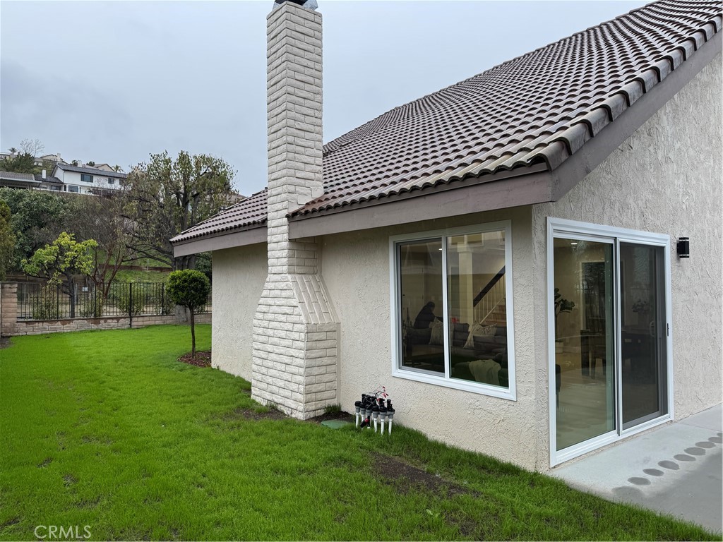 3302 Dolonita Avenue