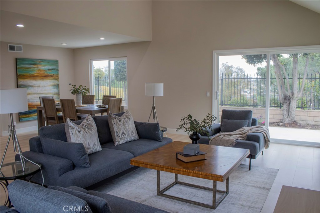 3302 Dolonita Avenue